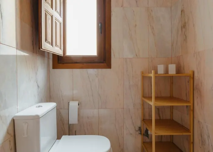 Serranos Apartment *