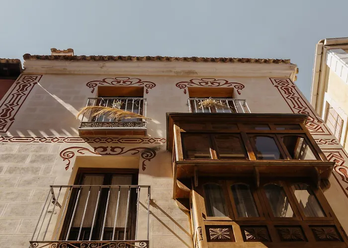 Serranos Apartment *